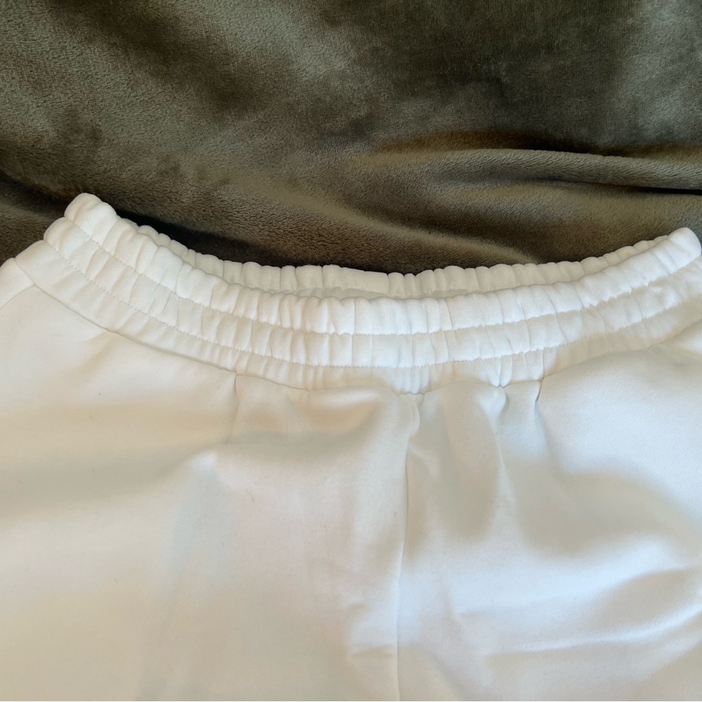 Comfrt Large Cloud Zip Hoodie & Large Sweatpants in White Snow - Picture 13 of 16